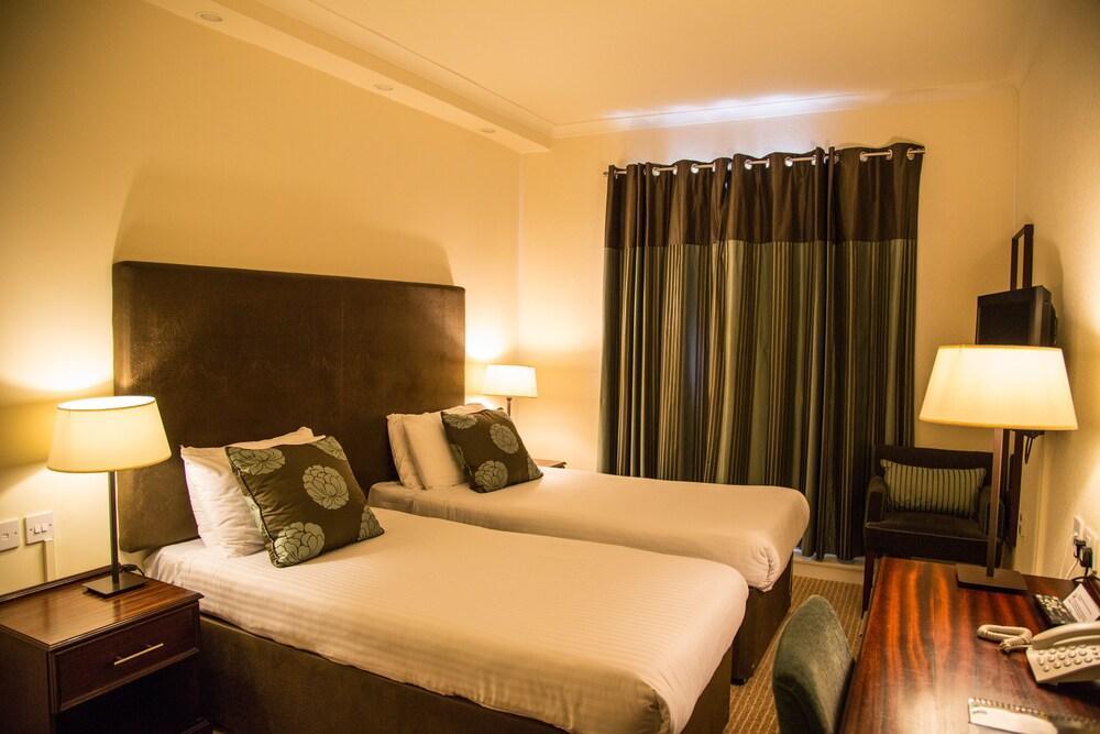 Cairn Hotel Bathgate Dış mekan fotoğraf