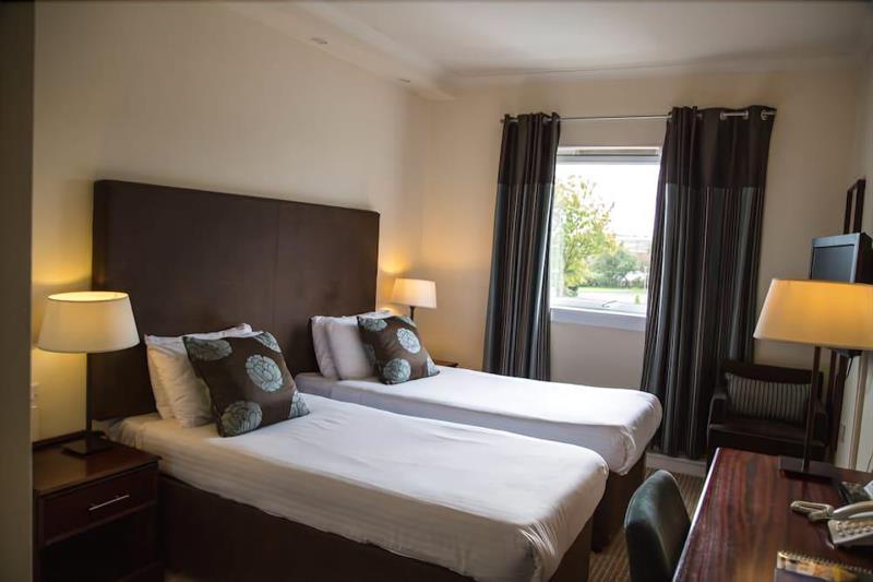 Cairn Hotel Bathgate Dış mekan fotoğraf